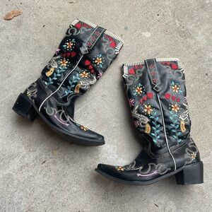 Embroidered Cowgirl Boots